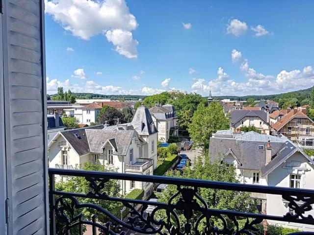 Vittel Spacieux 2 Pieces Renove - Confortable - Vue - 200 Metres Thermes Bagian luar foto